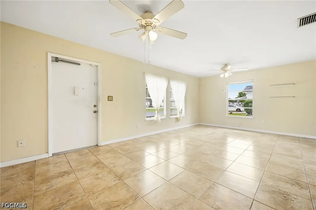 8 Tangerine Court Lehigh Acres FL 33936