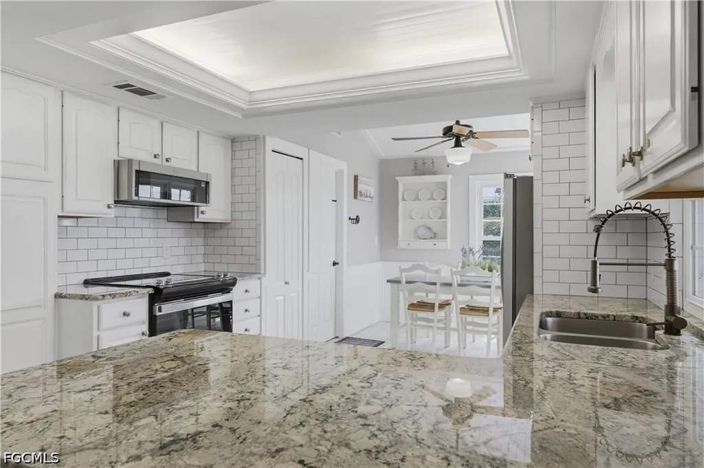 858 SE 1st Terrace Cape Coral FL 33990