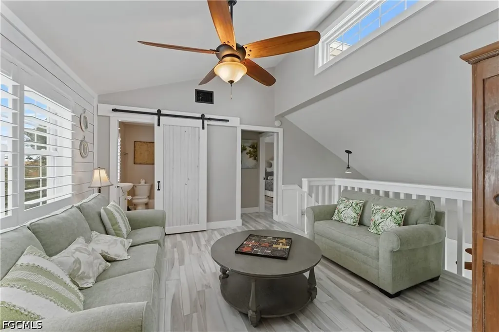 858 SE 1st Terrace Cape Coral FL 33990