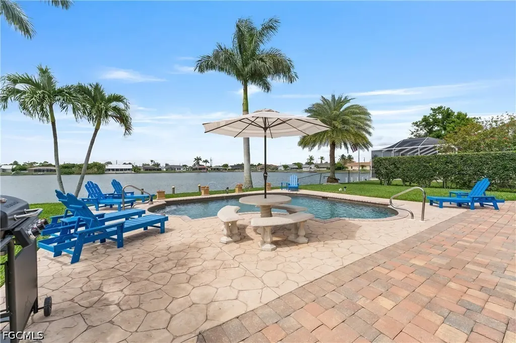 858 SE 1st Terrace Cape Coral FL 33990