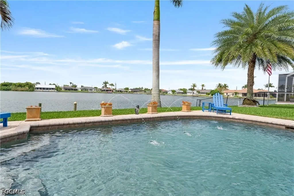 858 SE 1st Terrace Cape Coral FL 33990