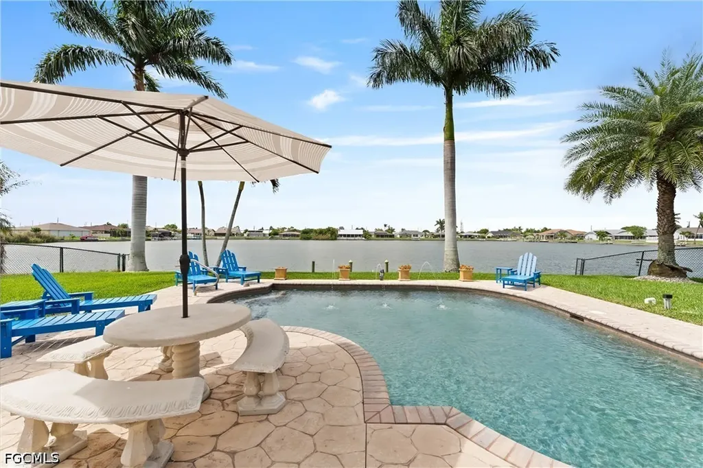 858 SE 1st Terrace Cape Coral FL 33990