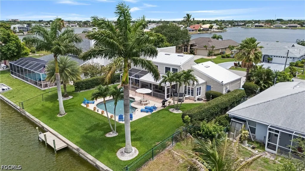 858 SE 1st Terrace Cape Coral FL 33990