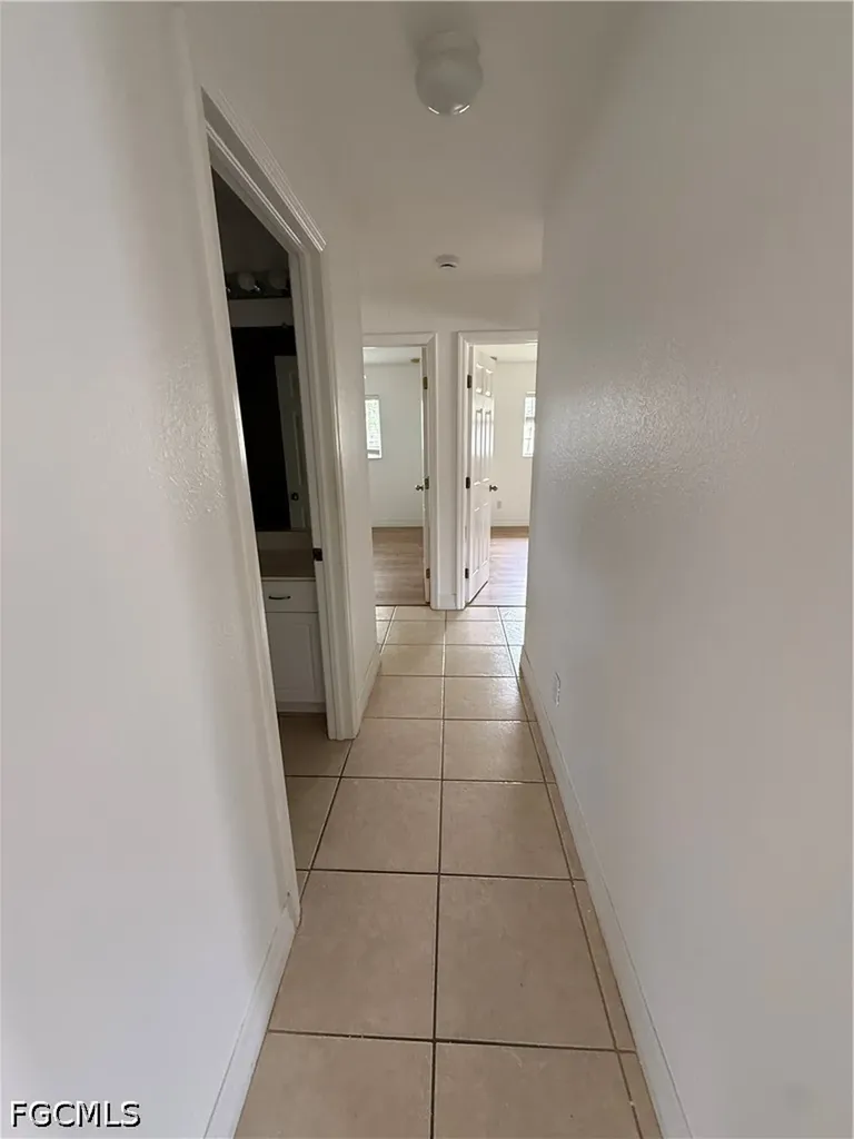 1125 SE 35th Street Cape Coral FL 33904