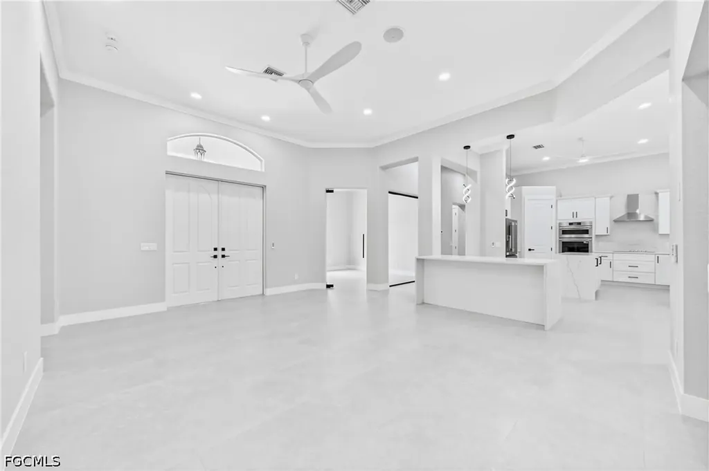 1817 Lagoon Lane Cape Coral FL 33914