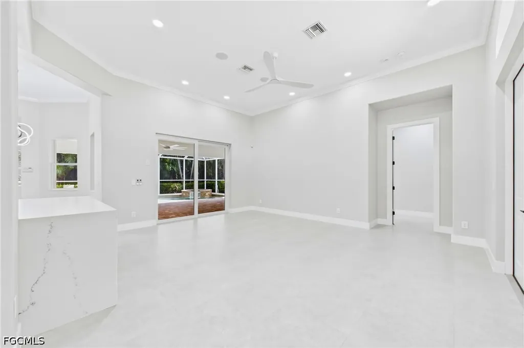 1817 Lagoon Lane Cape Coral FL 33914