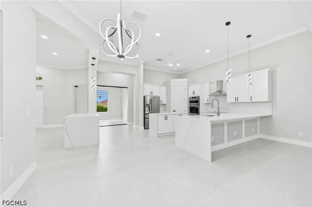 1817 Lagoon Lane Cape Coral FL 33914