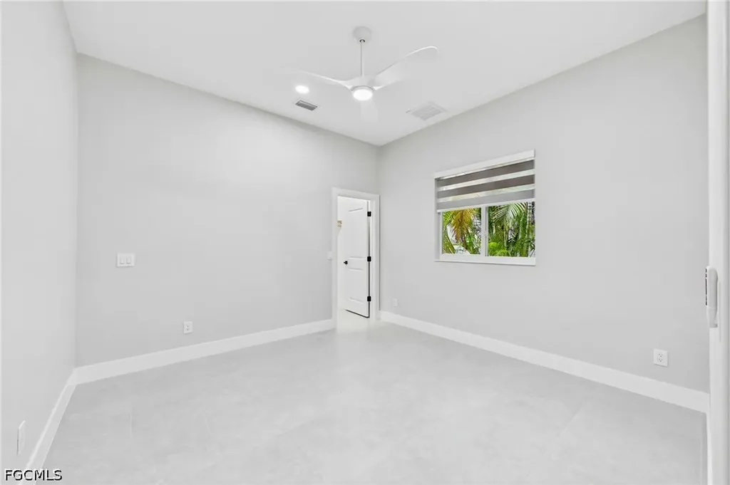 1817 Lagoon Lane Cape Coral FL 33914