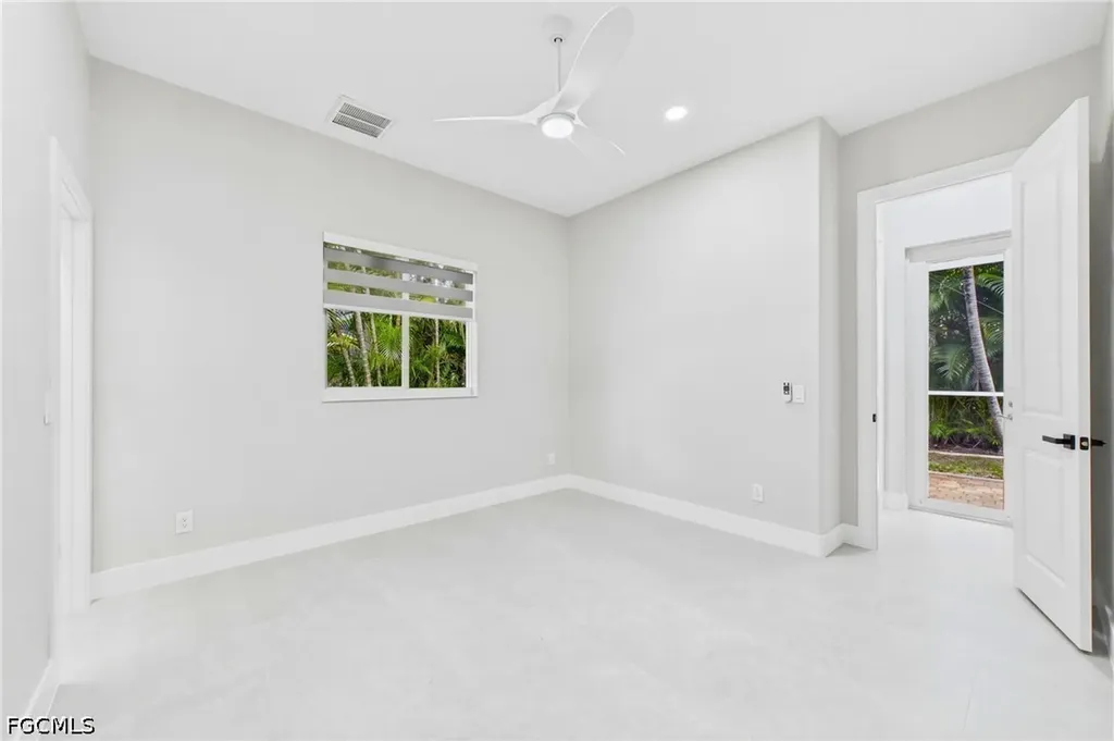 1817 Lagoon Lane Cape Coral FL 33914