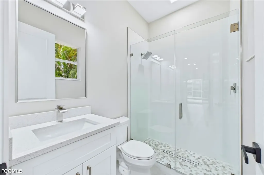 1817 Lagoon Lane Cape Coral FL 33914