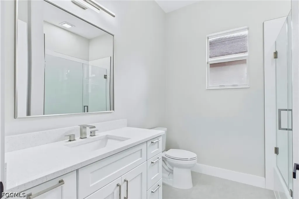 1817 Lagoon Lane Cape Coral FL 33914