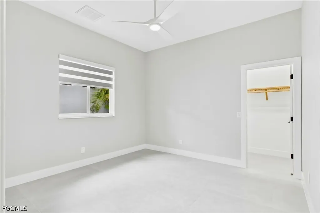 1817 Lagoon Lane Cape Coral FL 33914