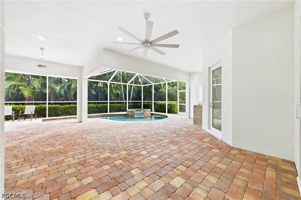 1817 Lagoon Lane Cape Coral FL 33914