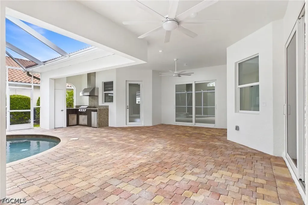 1817 Lagoon Lane Cape Coral FL 33914