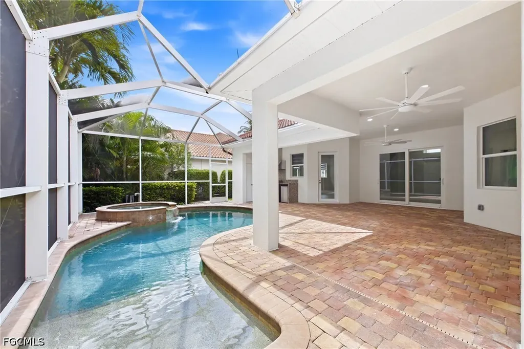 1817 Lagoon Lane Cape Coral FL 33914