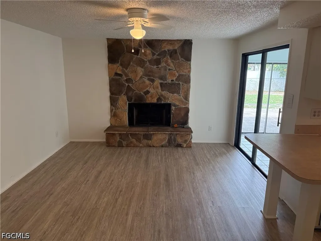 142 SE 1st Avenue Cape Coral FL 33990