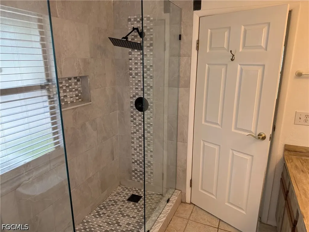 142 SE 1st Avenue Cape Coral FL 33990