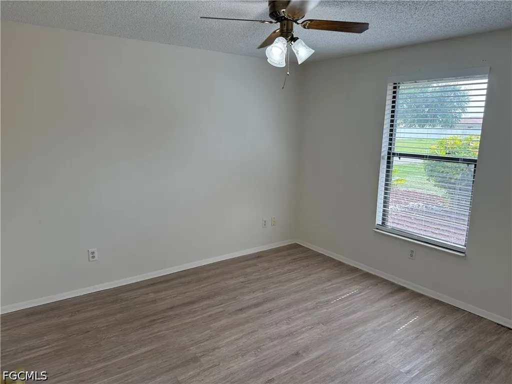 142 SE 1st Avenue Cape Coral FL 33990