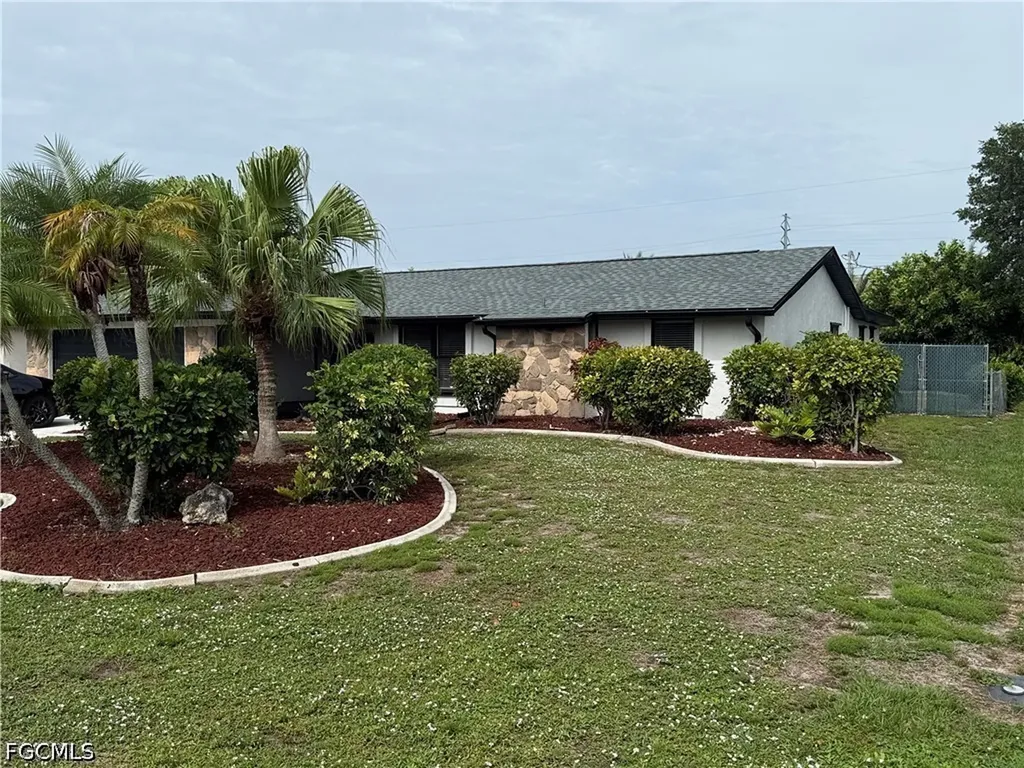 142 SE 1st Avenue Cape Coral FL 33990
