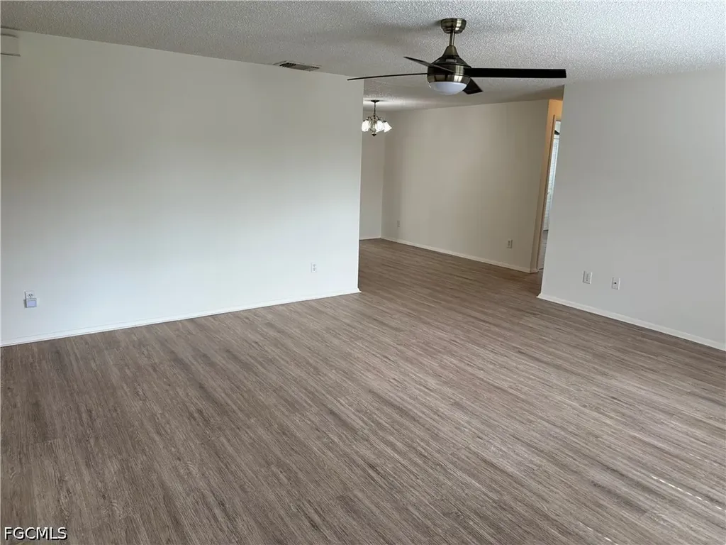 142 SE 1st Avenue Cape Coral FL 33990