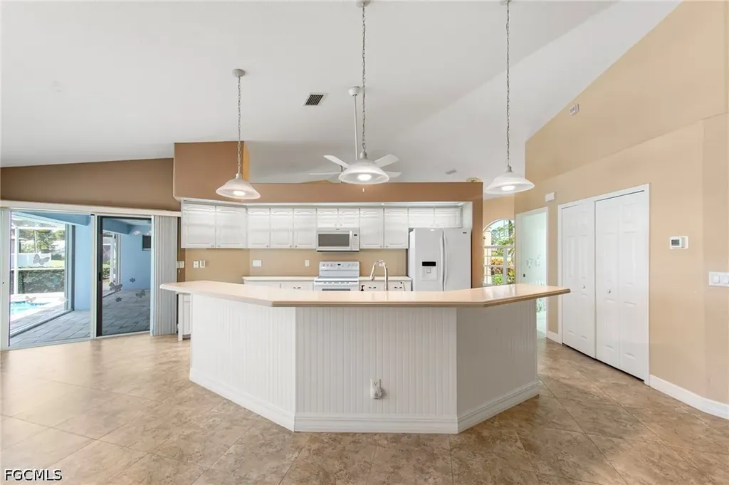 508 SW 6th Street Cape Coral FL 33991