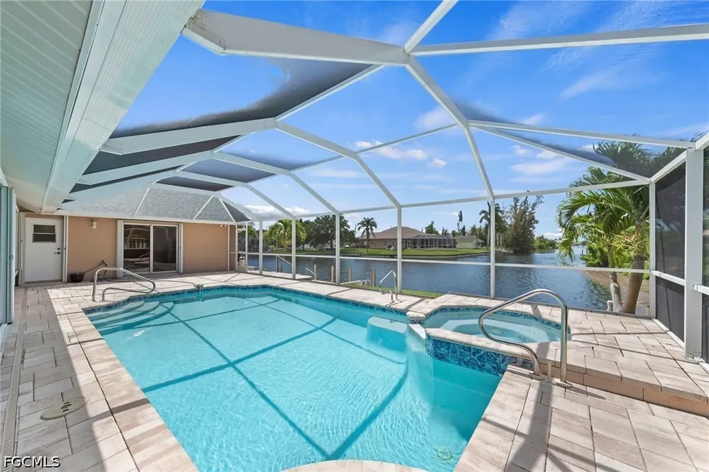 508 SW 6th Street Cape Coral FL 33991