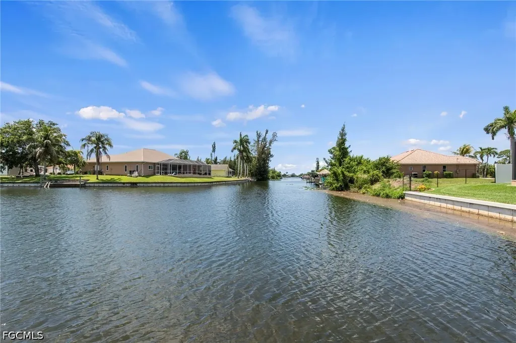 508 SW 6th Street Cape Coral FL 33991