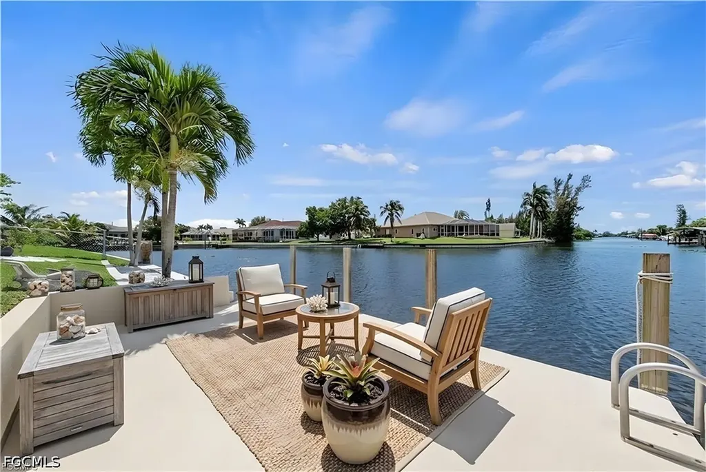 508 SW 6th Street Cape Coral FL 33991
