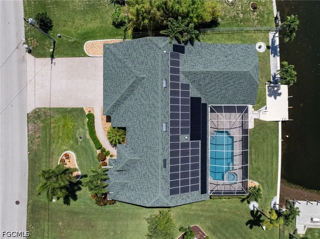 508 SW 6th Street Cape Coral FL 33991