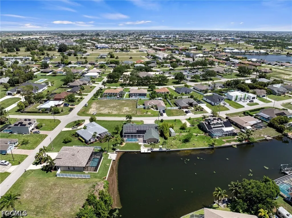 508 SW 6th Street Cape Coral FL 33991