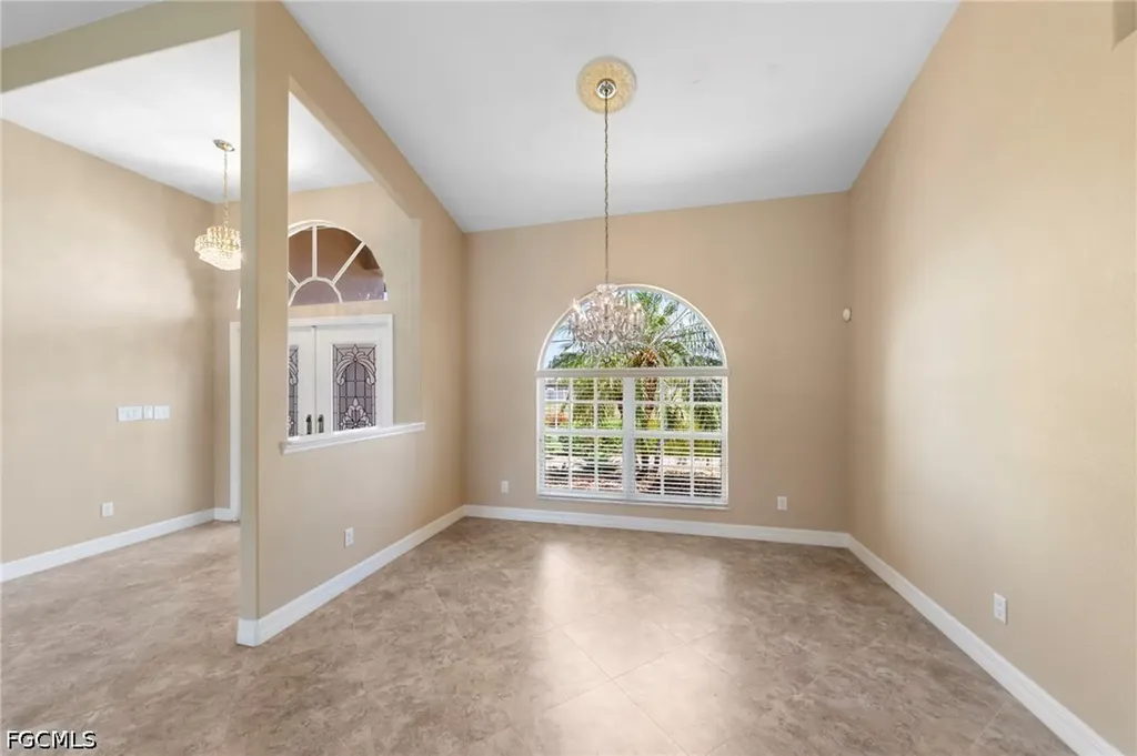 508 SW 6th Street Cape Coral FL 33991