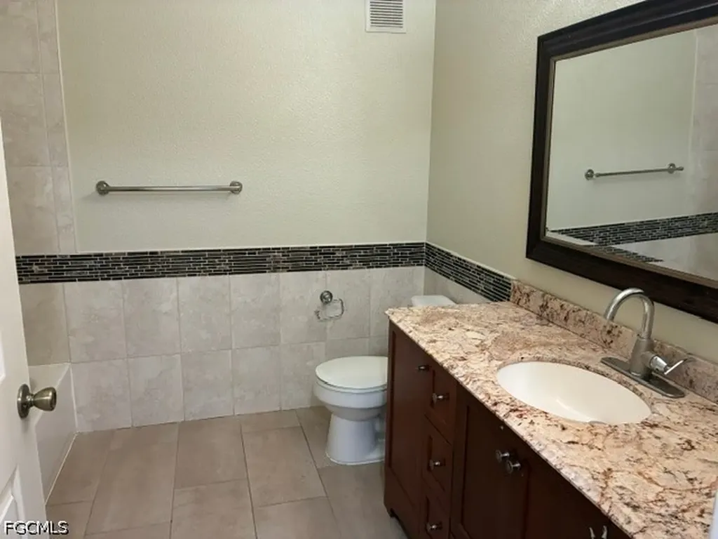 11571 Villa Grand Fort Myers FL 33913
