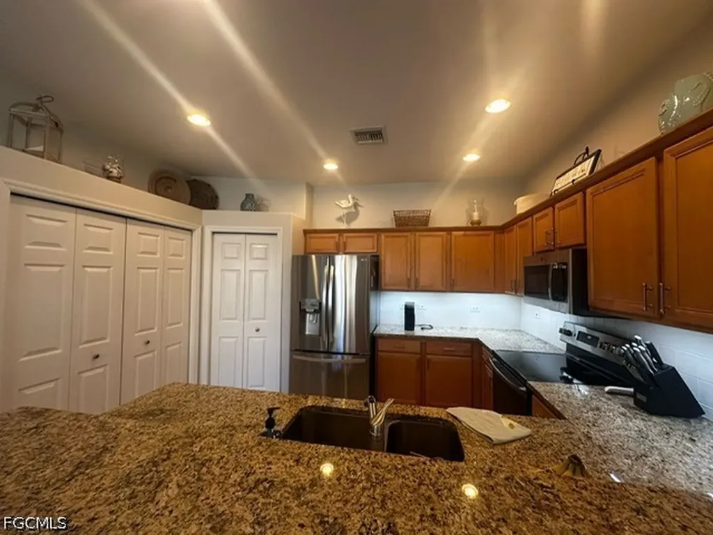 17006 Middlebrook Court Fort Myers FL 33908