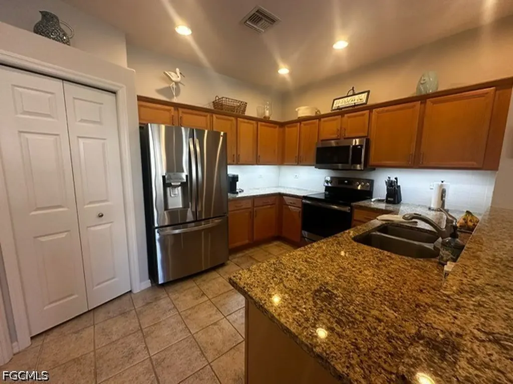 17006 Middlebrook Court Fort Myers FL 33908