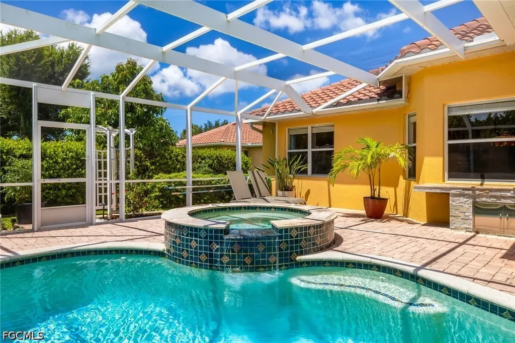 9836 Los Altos Court Fort Myers FL 33919