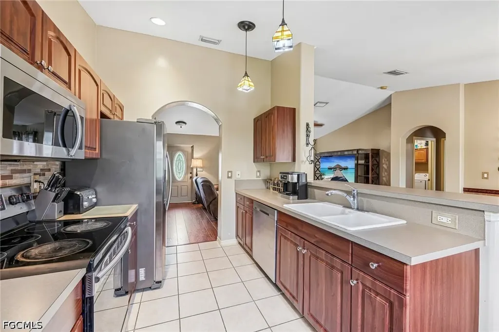 437 Raymer Street Lehigh Acres FL 33974