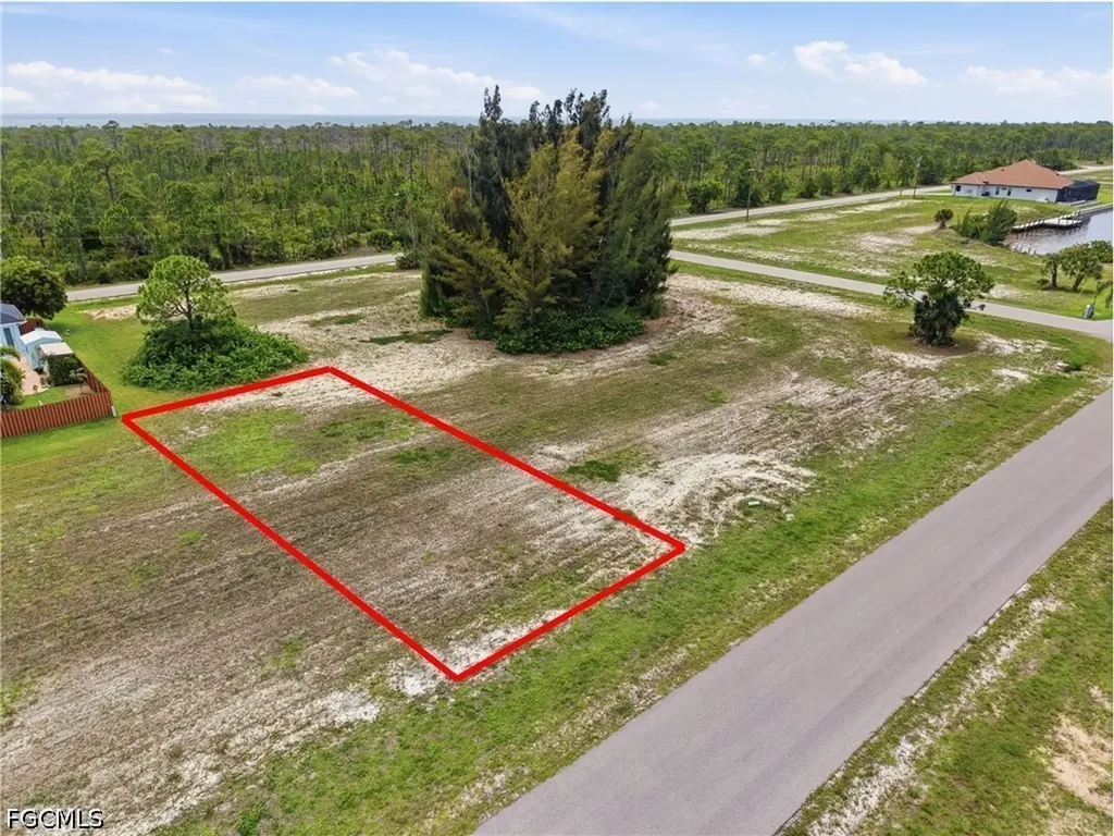 3836 NW 44th Avenue Cape Coral FL 33993