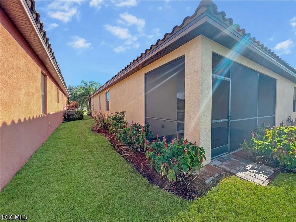 9332 Via San Giovani Street Fort Myers FL 33905
