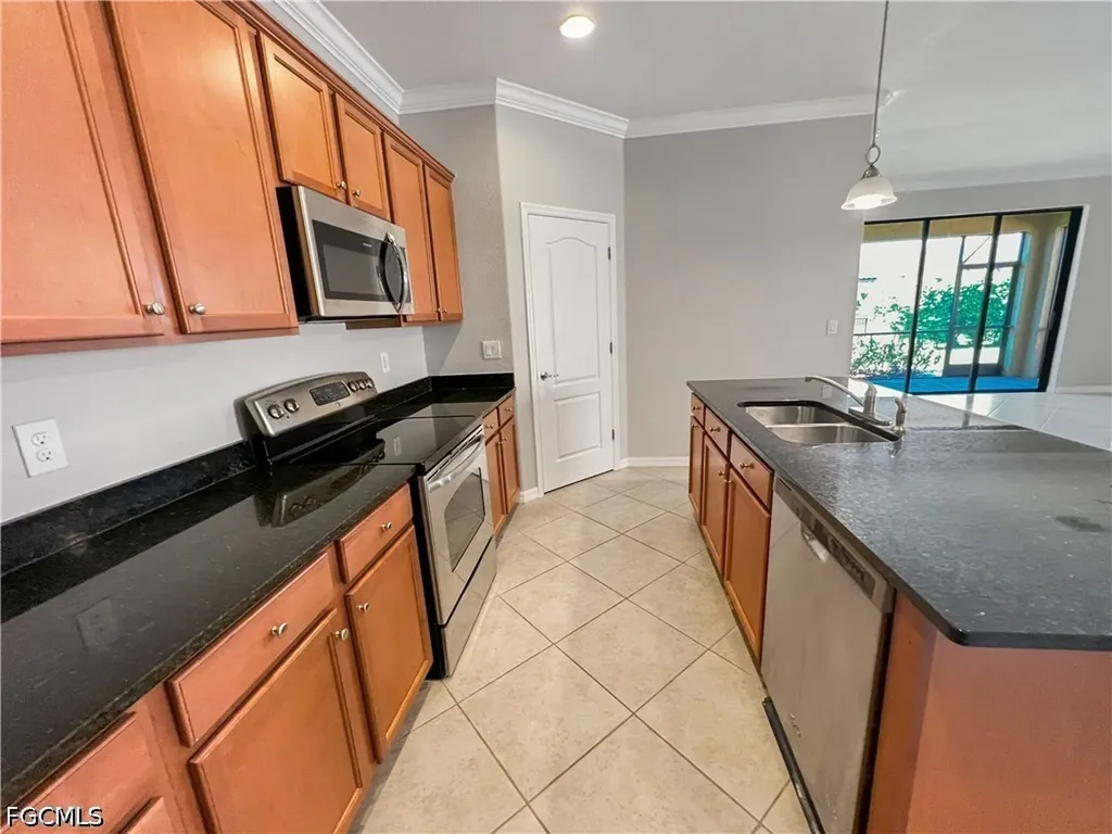 9332 Via San Giovani Street Fort Myers FL 33905