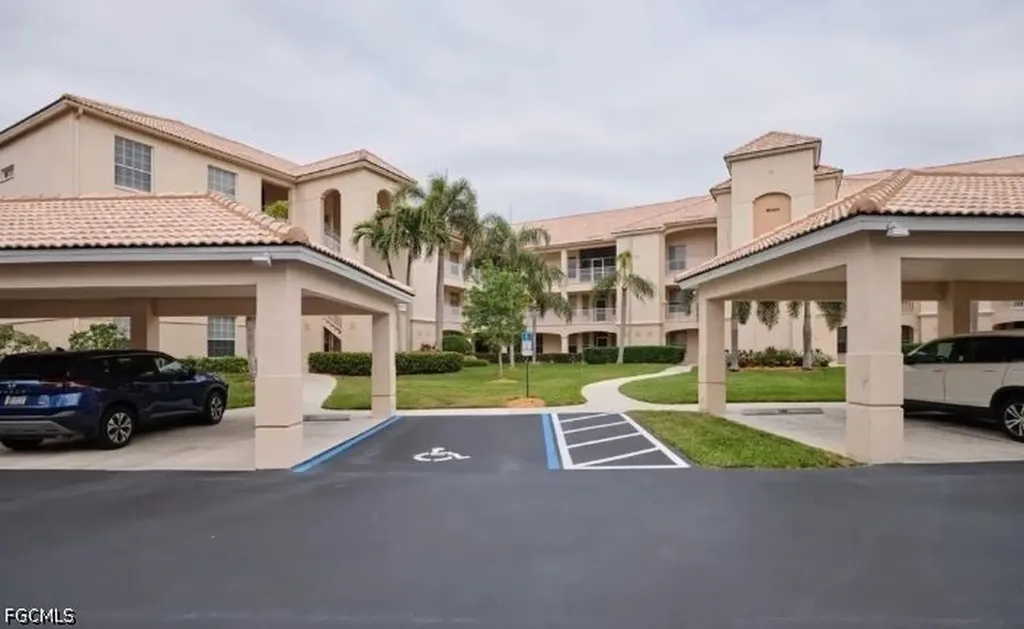 9140 Southmont Cove Fort Myers FL 33908