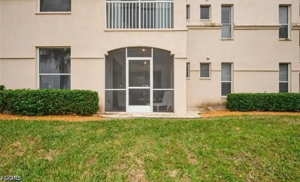 9140 Southmont Cove Fort Myers FL 33908