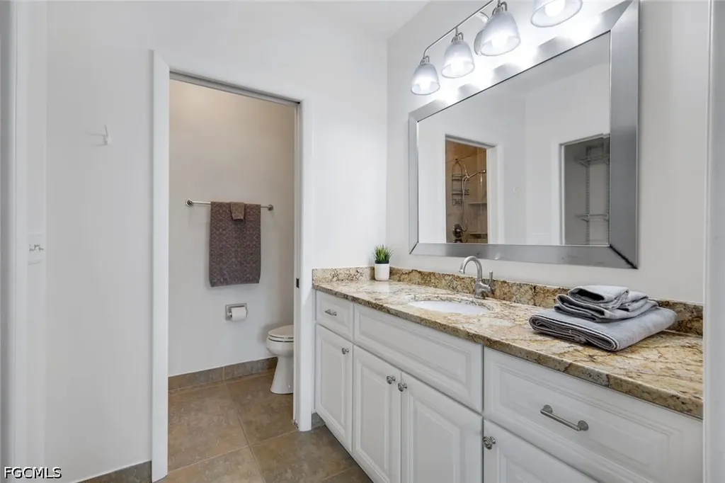 4550 SE 5th Place Cape Coral FL 33904