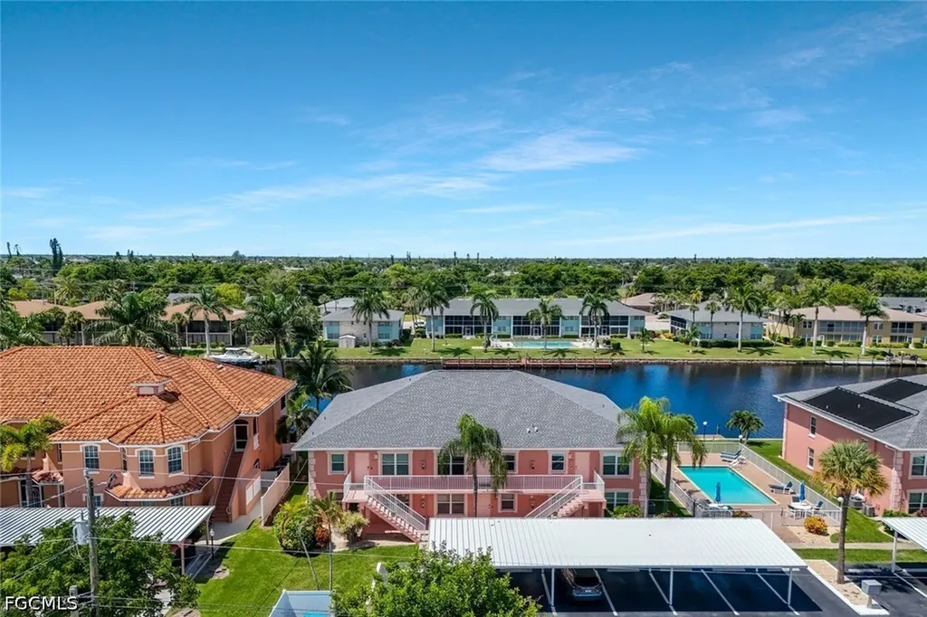 4550 SE 5th Place Cape Coral FL 33904