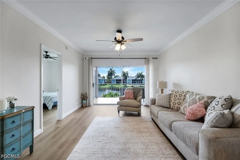 4550 SE 5th Place Cape Coral FL 33904