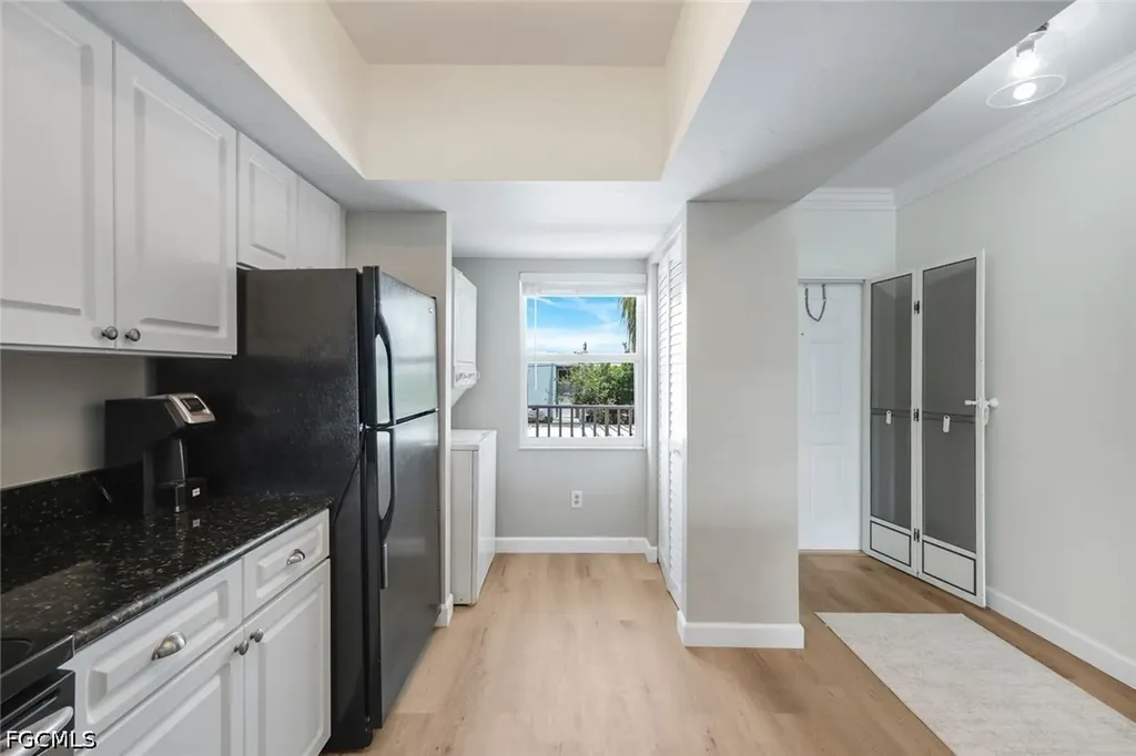 4550 SE 5th Place Cape Coral FL 33904