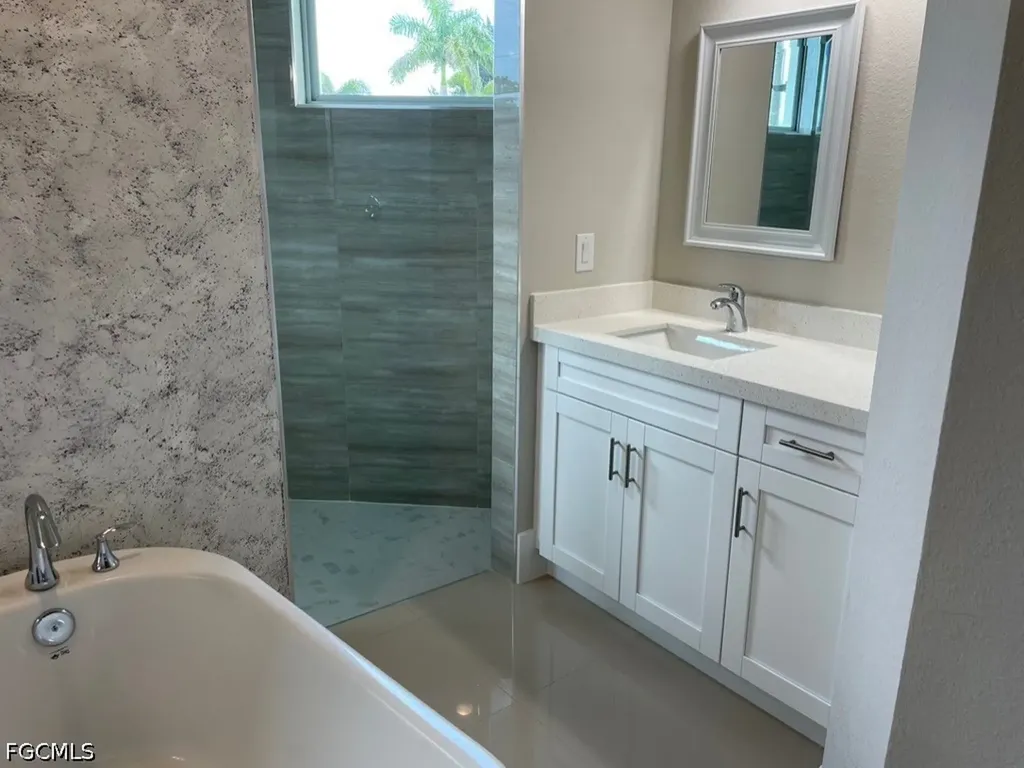 2447 SW Embers Terrace Cape Coral FL 33991