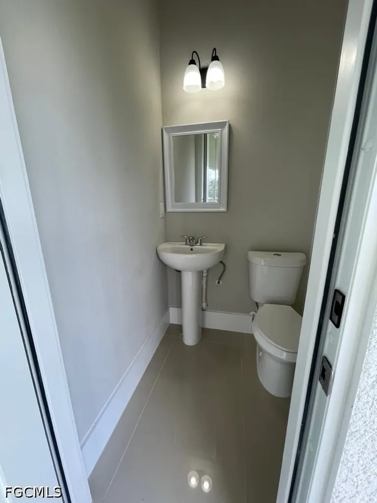 2447 SW Embers Terrace Cape Coral FL 33991