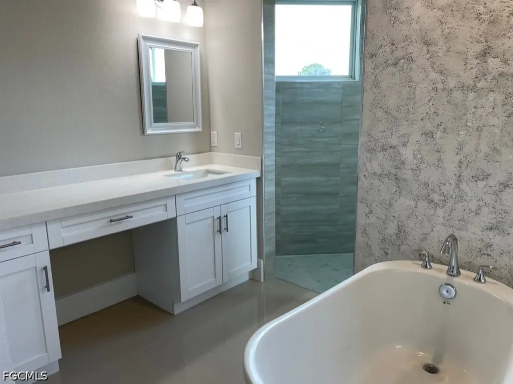 2447 SW Embers Terrace Cape Coral FL 33991