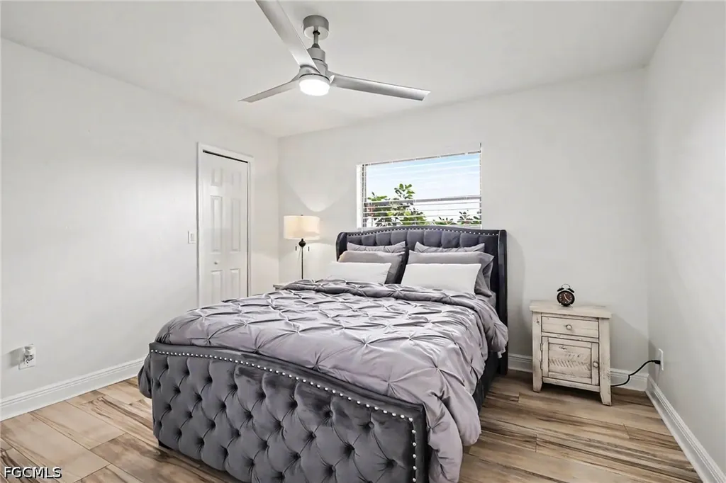 618 SE 11th Place Cape Coral FL 33990