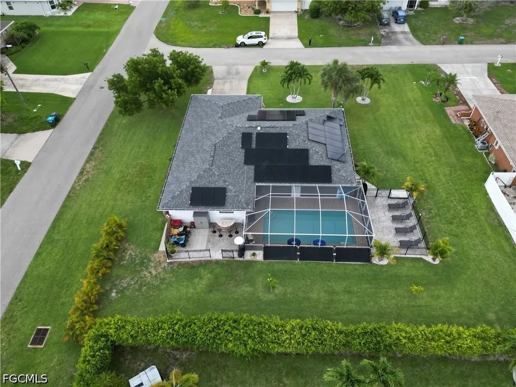 618 SE 11th Place Cape Coral FL 33990